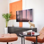 Beach Days-Panoramic City/Sea View Apartment