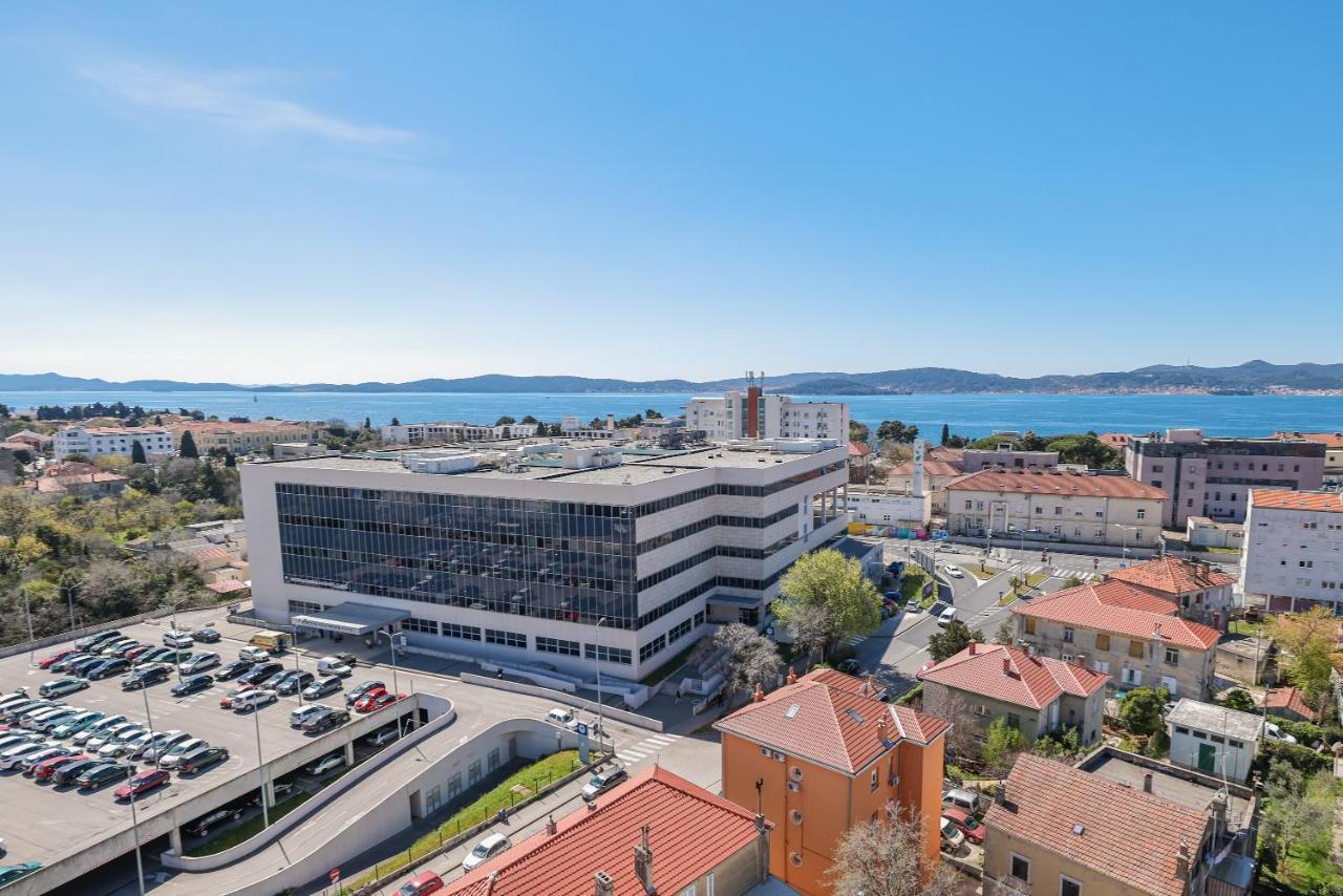Days-panoramic City/sea View Apartment *